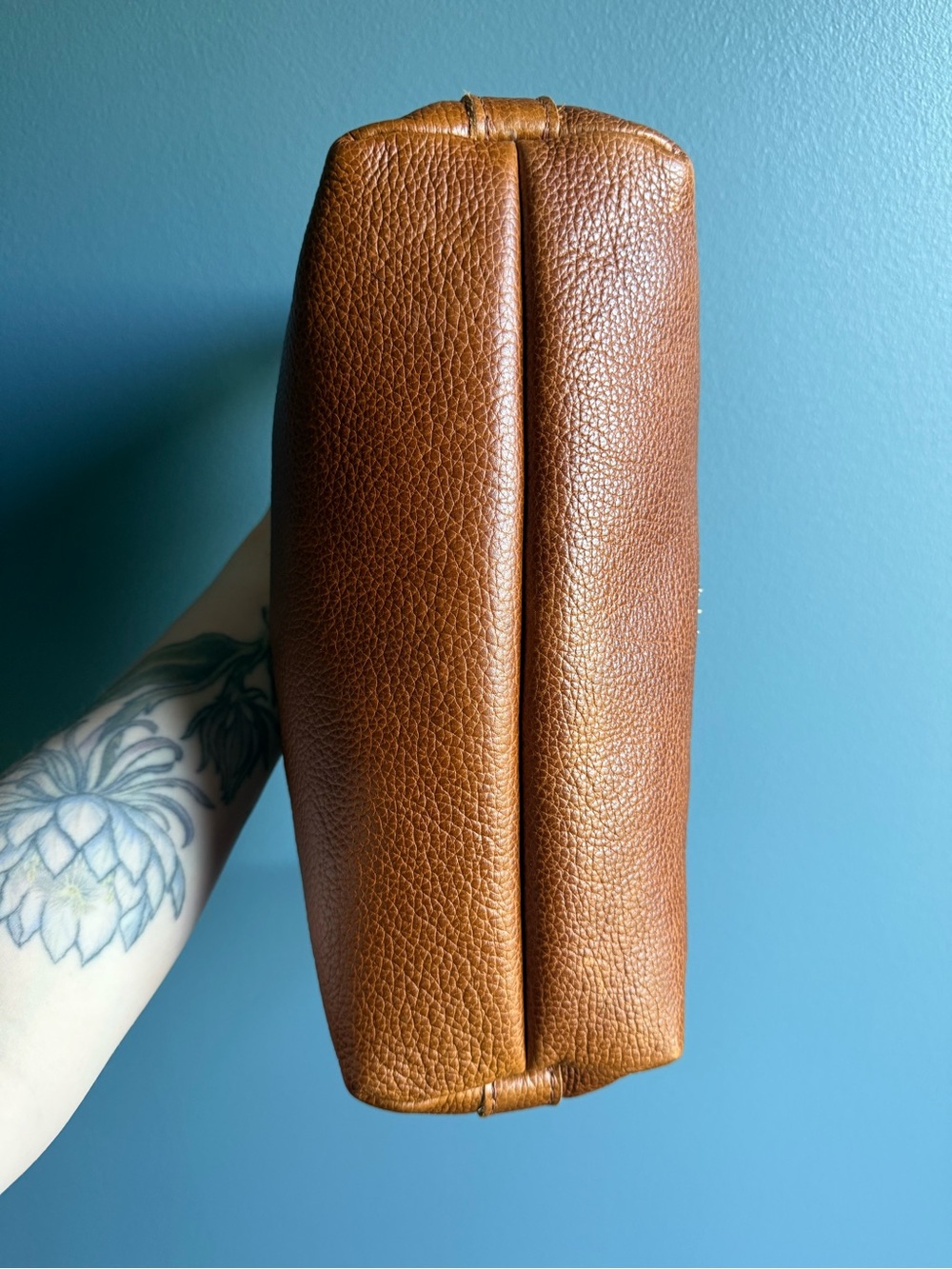 Portland Leather Goods - large Slouchy, Golden - Picture 10 of 12